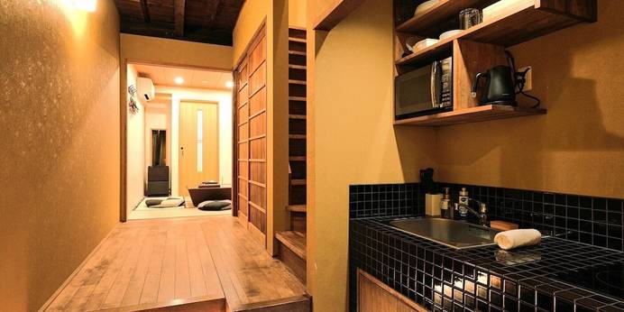 紡 堀川吉文字(京都府 町家) / 1