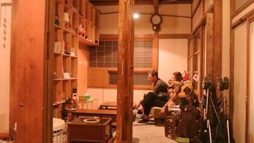 ロビーラウンジ / 13