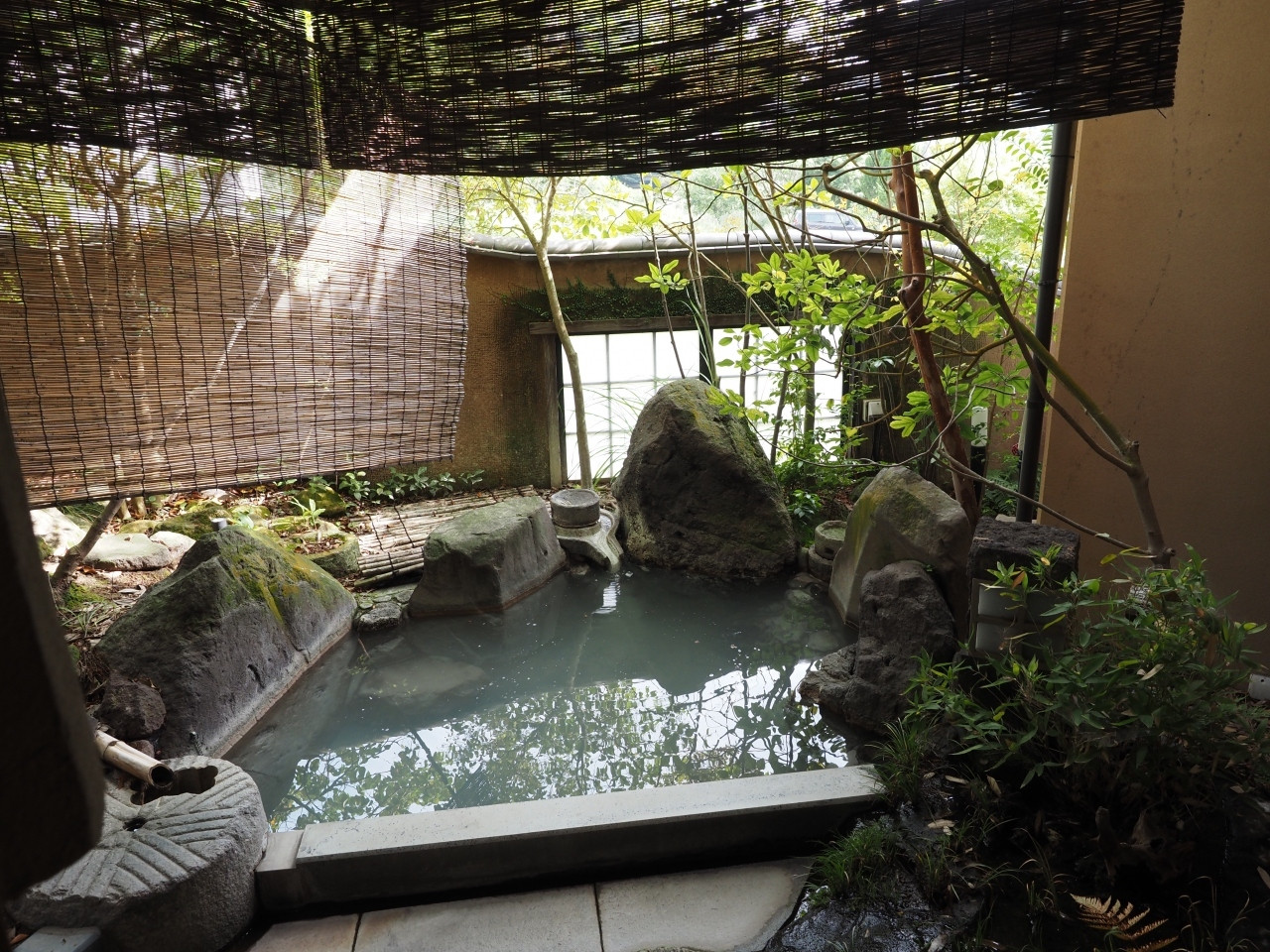 野山のしっとりした温かみに満ちた古民家宿3463690