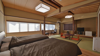 和洋室 (2階) [シャワールームトイレ付]