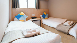 スタンダードツイン (共用シャワー) 禁煙