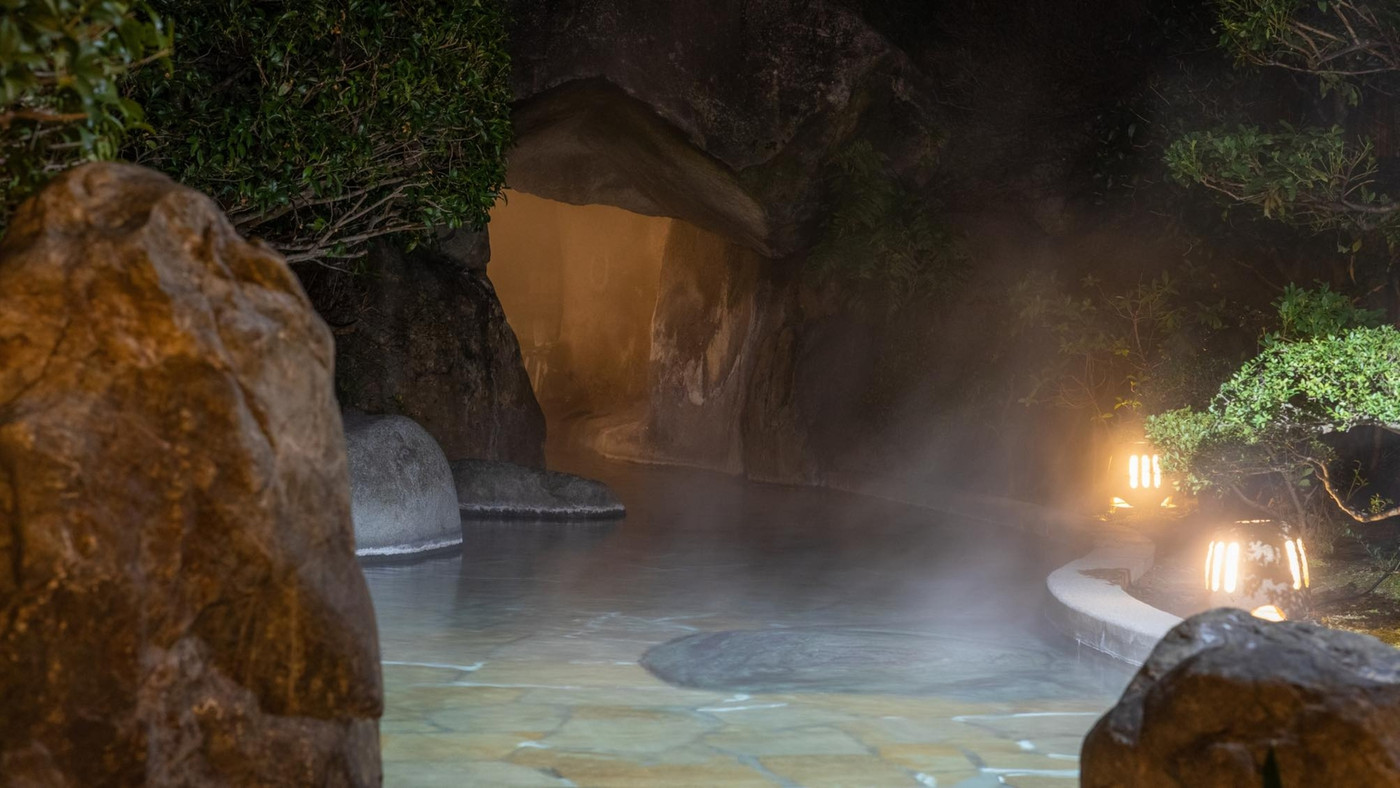 約3000坪の庭園で映える写真を撮ろう♡鯉が見える客室露天風呂も4756038