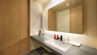 西館モダン和室23.9㎡+シアタールーム6.4㎡ [禁煙]