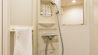 エコノミー ダブルルーム ダブルベッド 1 台 禁煙