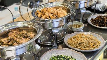 朝食ビュッフェ / 3