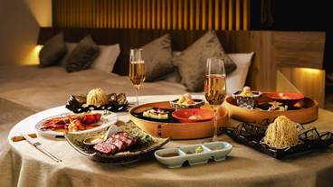 食事・飲み物 / 13