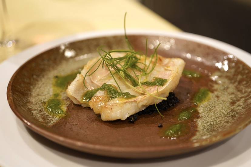 大人だけの贅沢な空間で
地場食材の絶品フレンチ / 2