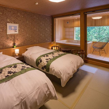 ケーブルカーで行くレトロモダン宿4248633