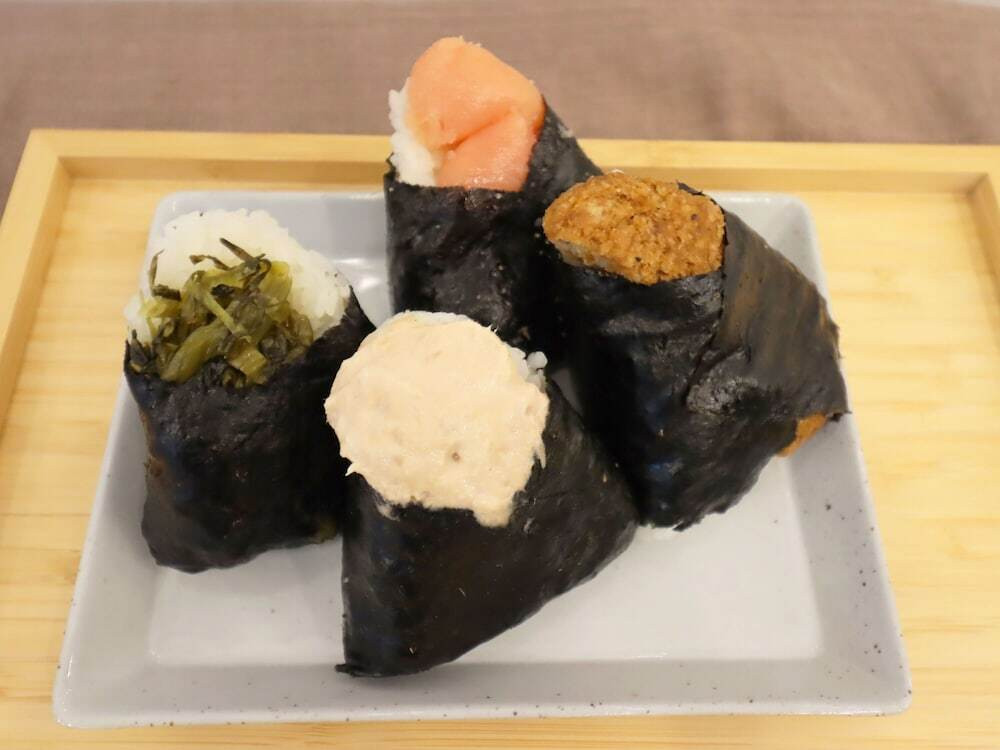 朝食