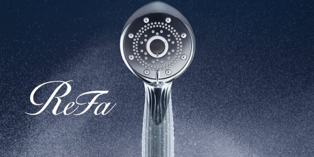 バスルームのシャワー