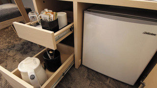 プレミアム ルーム シングルベッド 2 台 禁煙 (Mid Floor)