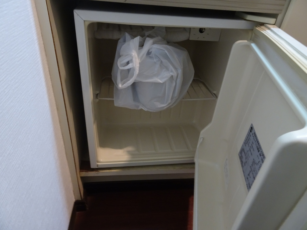 小さめの冷蔵庫