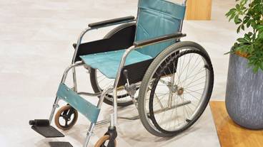 お客様用の車椅子 / 1