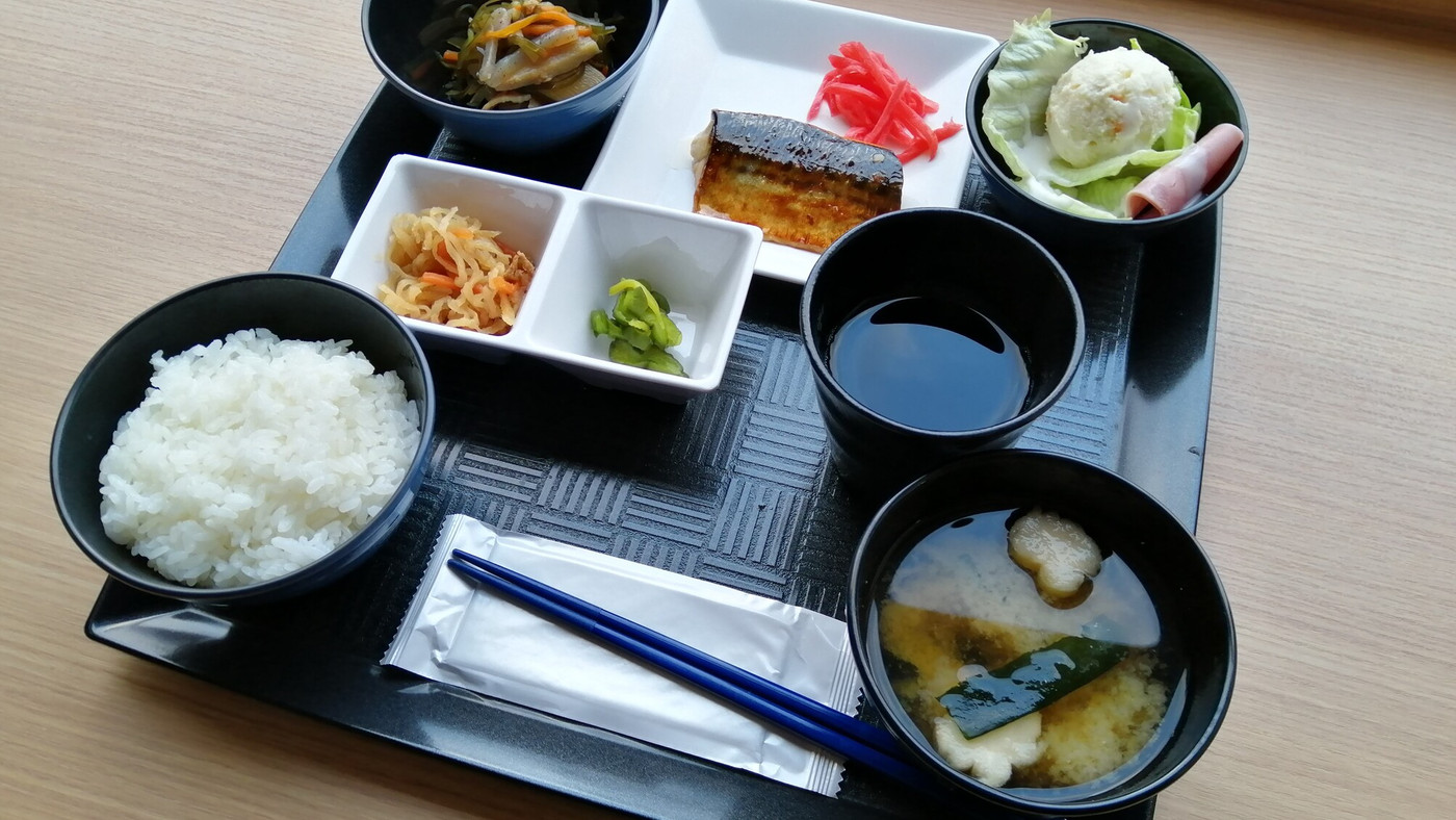 本格的な和定食で気持ちの良い1日を3729118