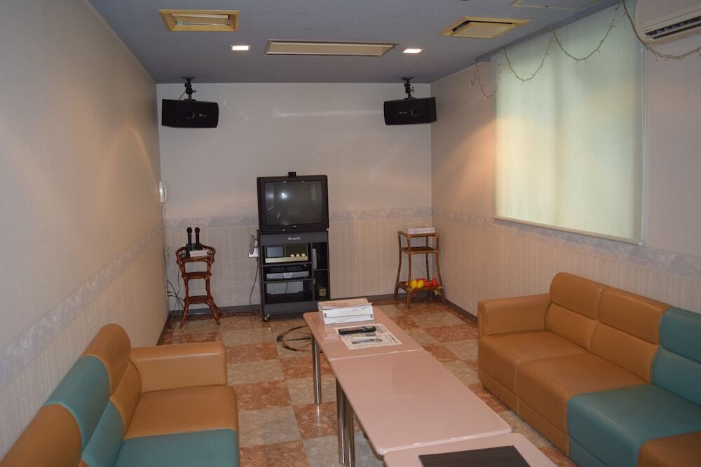 カラオケ ルーム