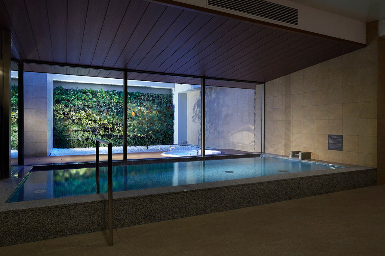 お庭に隣接するジャグジーも魅力のSPA4113020