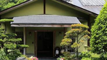 施設の入り口 / 12