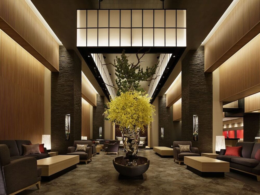 源泉かけ流しの半露天風呂で季節や気候関係なく旅を満喫♡4064607