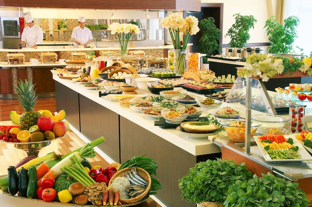 朝食バイキング①