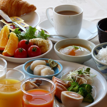 4.プリプリのホタテが朝から食べ放題！「紋別セントラルホテル」3917195