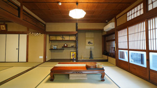 (106室) 1階 床の間 10人部屋 (個室、専用トイレ、シャワー付)