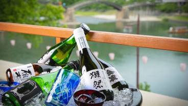 食事・飲み物 / 4