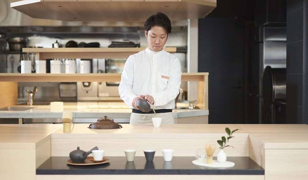 おもてなしの
お茶を嗜む時間 / 3
