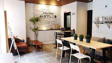 内部エントランス / 2