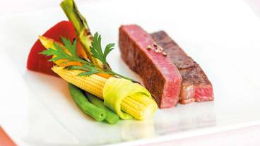 食事・飲み物 / 3