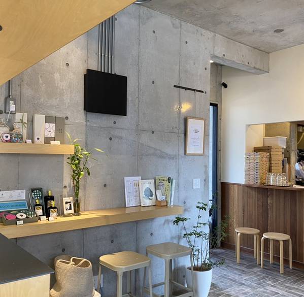 サ行 店内 / 2