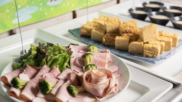 「気楽坊」の朝食バイキング一例 / 10