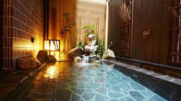 屋内スパ浴槽 / 1