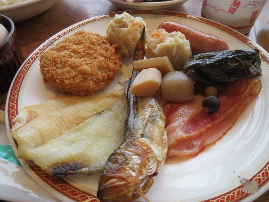 朝食　メニューの種類が多い　干物が美味しい