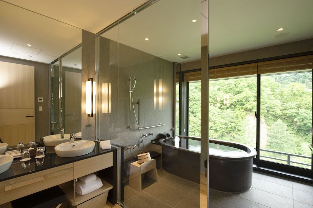 北海道の自然の要素やオリジナルの精油を取り入れたエステでリラックス3918779