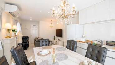 客室内のダイニングエリア / 4