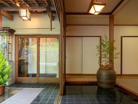 四万温泉 寿屋旅館（群馬県） / 2