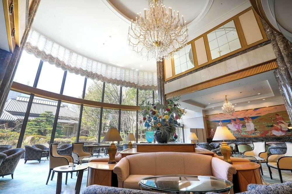 ロビーラウンジ