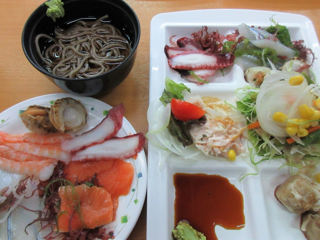 刺身が6種類、食べ放題になりました