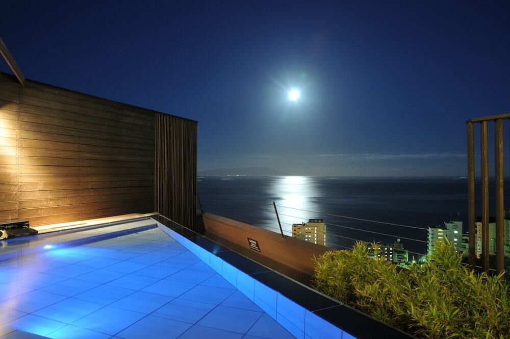 空に浮かんでいるような展望露天風呂4759317