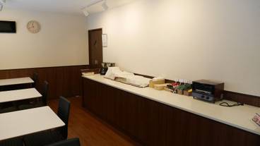 朝食スペース / 13