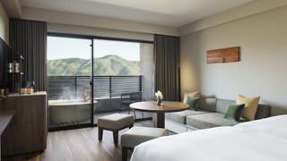 綾館 温泉露天風呂付プレミアルーム テラス付(大人2-4名用) 禁煙