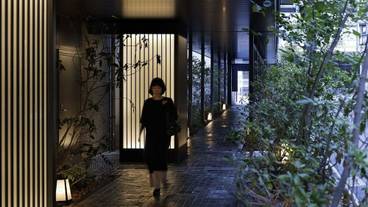 施設の入り口 / 13