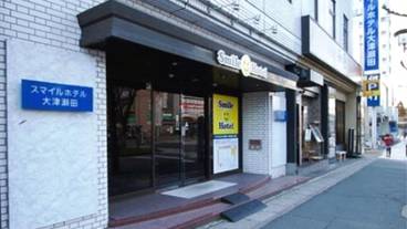 施設の入り口 / 6