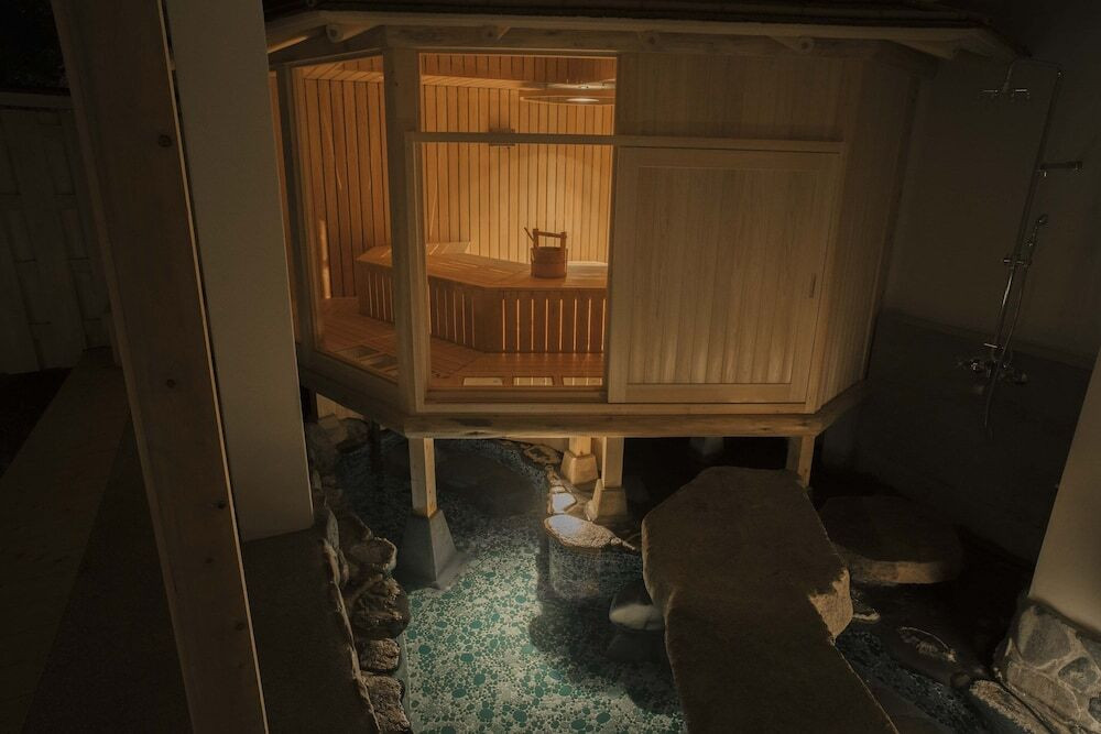 多くの作家に愛された老舗旅館で温泉＆サウナ三昧4047494