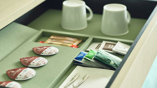 スタンダード ルーム シングルベッド 2 台 (Forest View)