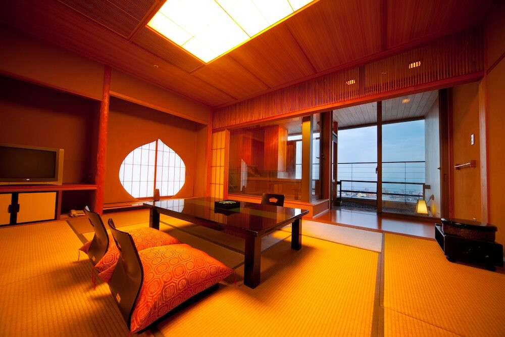 温泉露天風呂付きのお部屋で、ゆったり家族時間4778929