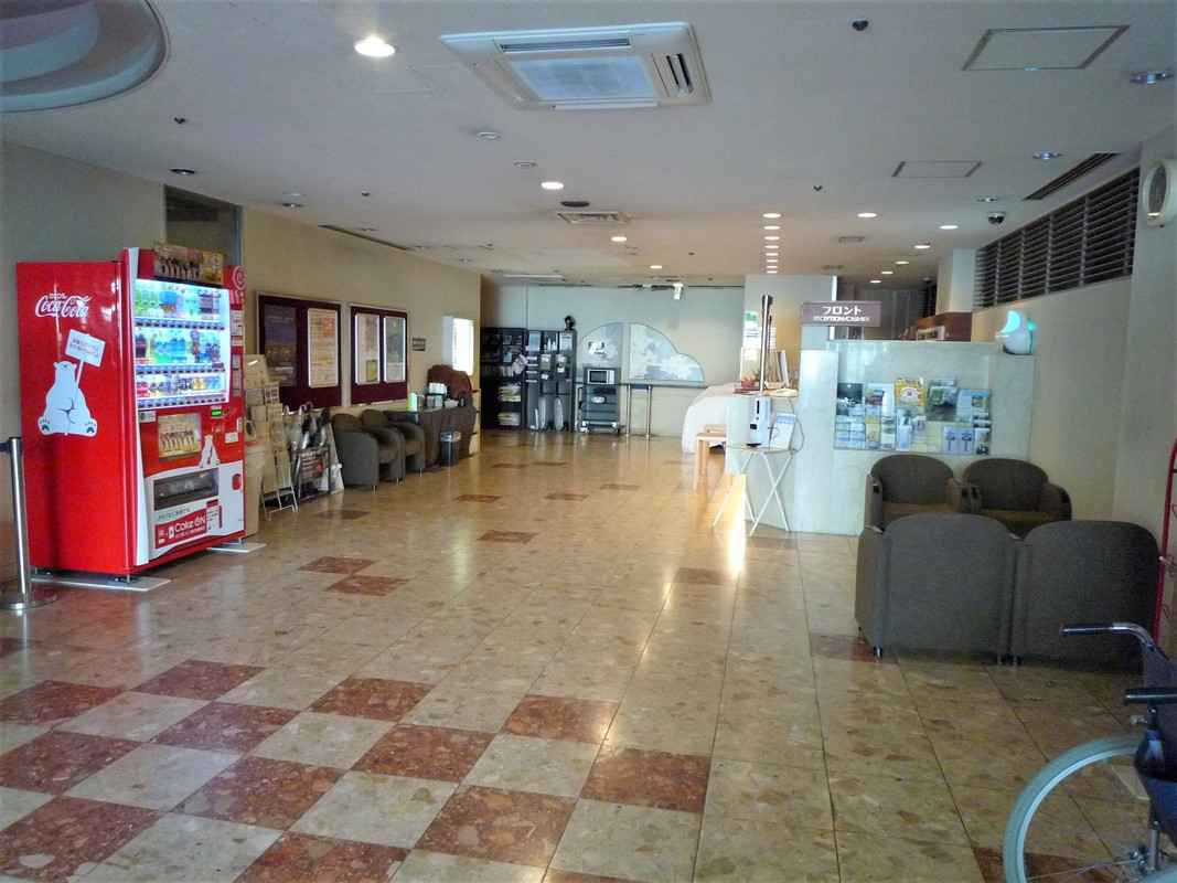 ロビーも当時のままです