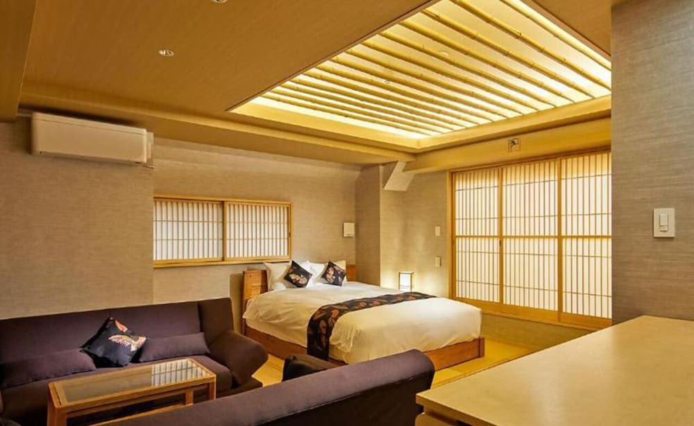 新宿から一駅の穴場！山里の温泉旅館を思わせる和モダンの宿4772774