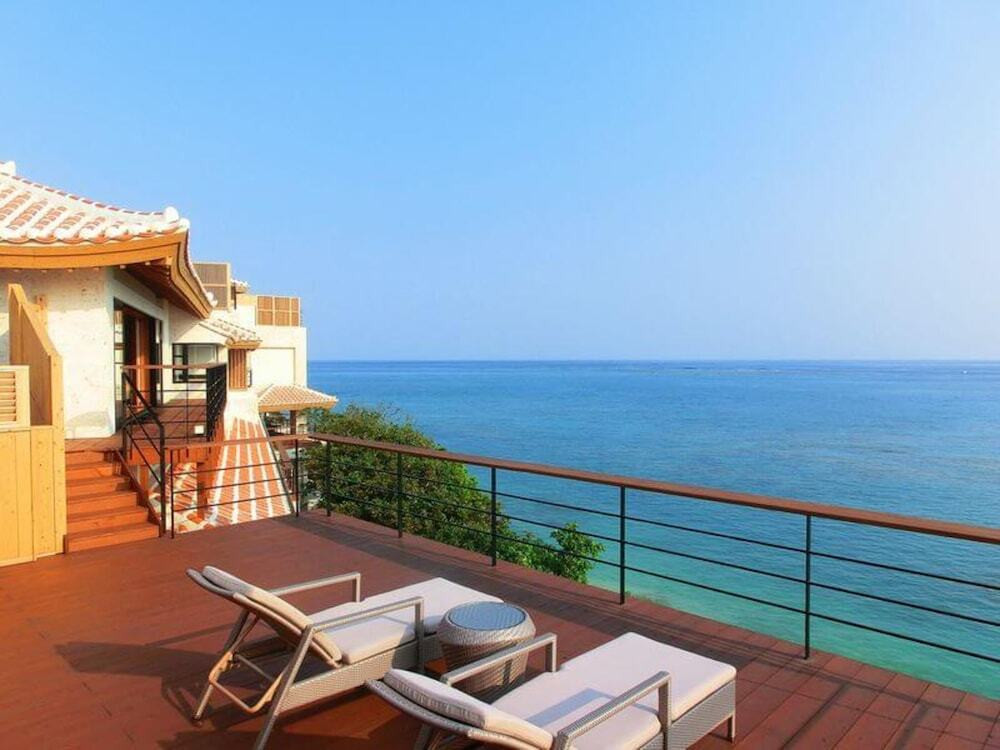 大人限定のホテルで贅沢な沖縄リゾートを満喫！4238154