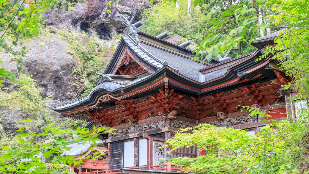 身も心も洗われるよう
パワスポ「榛名神社」 / 1